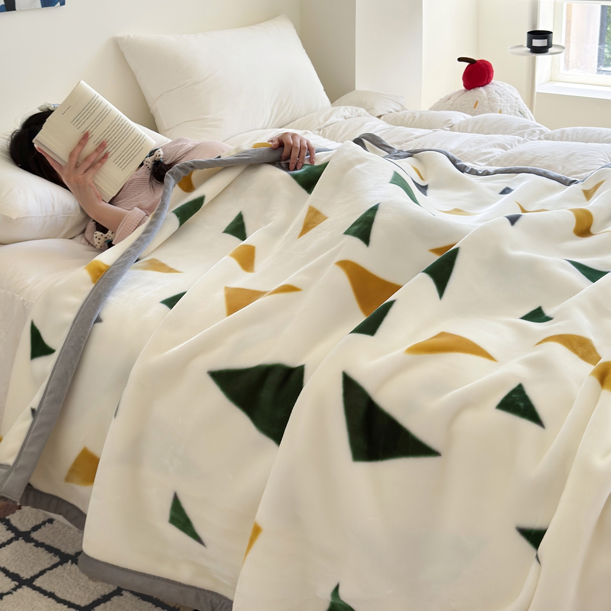 91家纺网 家纺一手货源 找家纺 舒隅家纺 2025新款双层印花云毯毛毯毯子 米三角