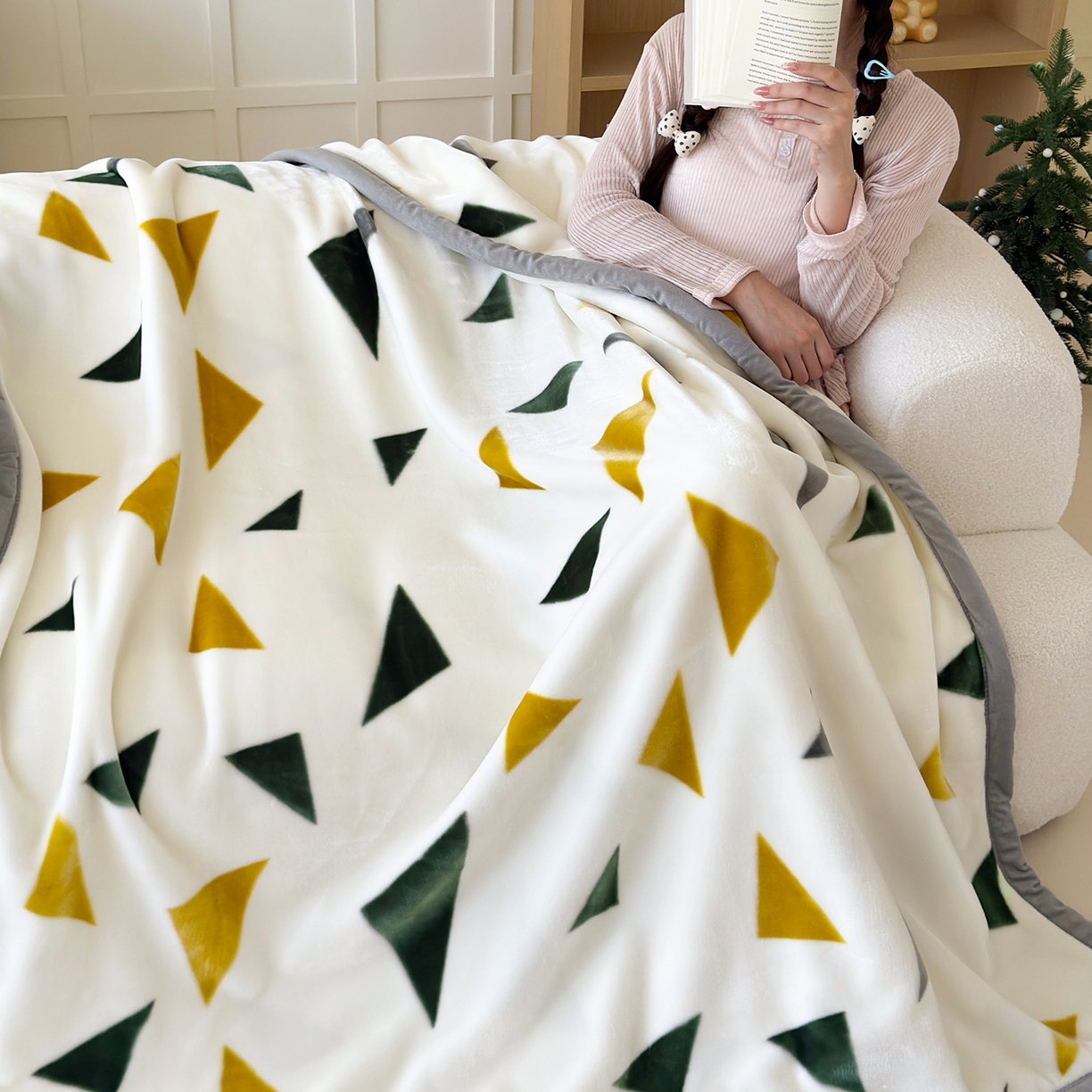 91家纺网 家纺一手货源 找家纺 舒隅家纺 2025新款双层印花云毯毛毯毯子 米三角