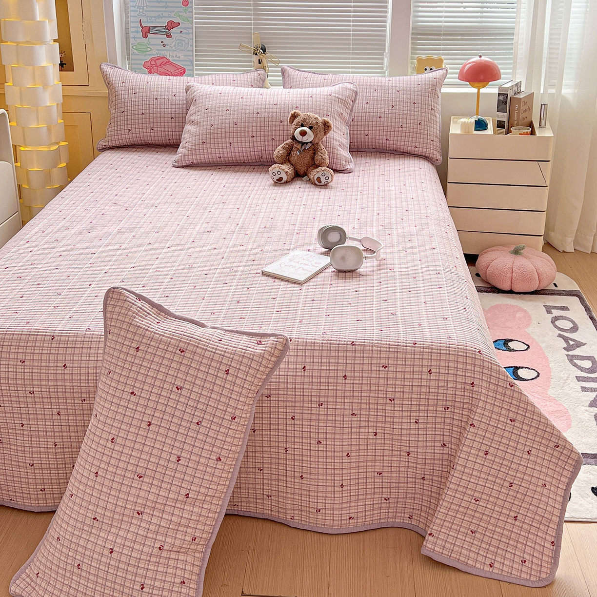 91家纺网 家纺一手货源 找家纺 优选 2025新款木棉双层纱ins少女心可爱加厚豆豆冬被四件套床盖三件套暖梦小红书推荐 格子樱桃