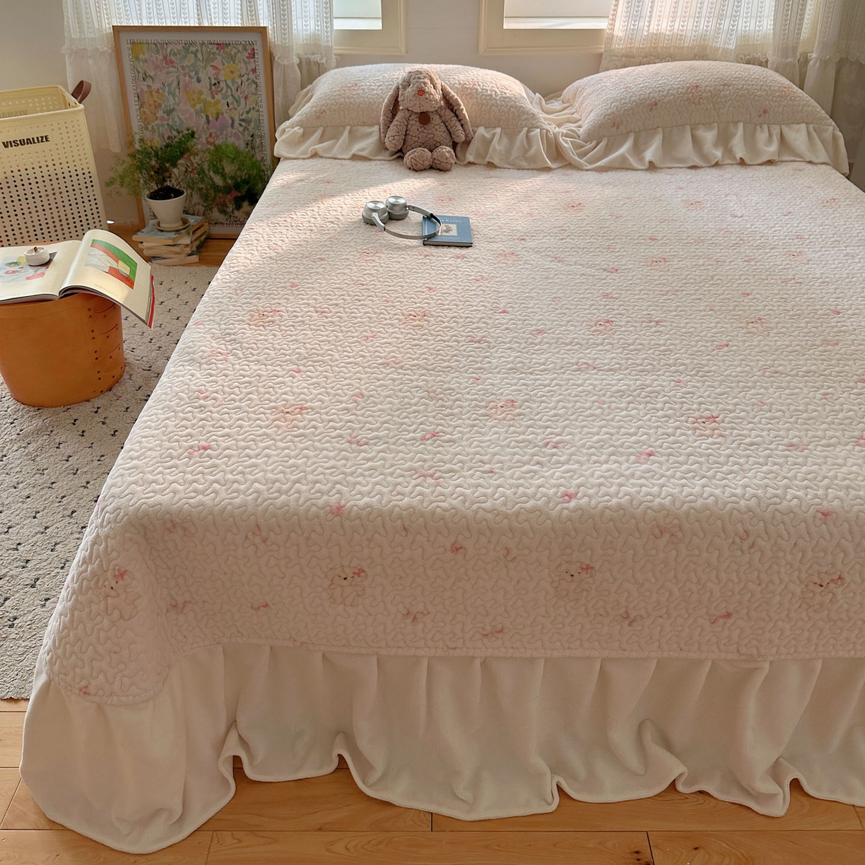 红嘴企鹅 2025新款花边加厚牛奶绒单品床盖单件床盖三件套 可爱比熊