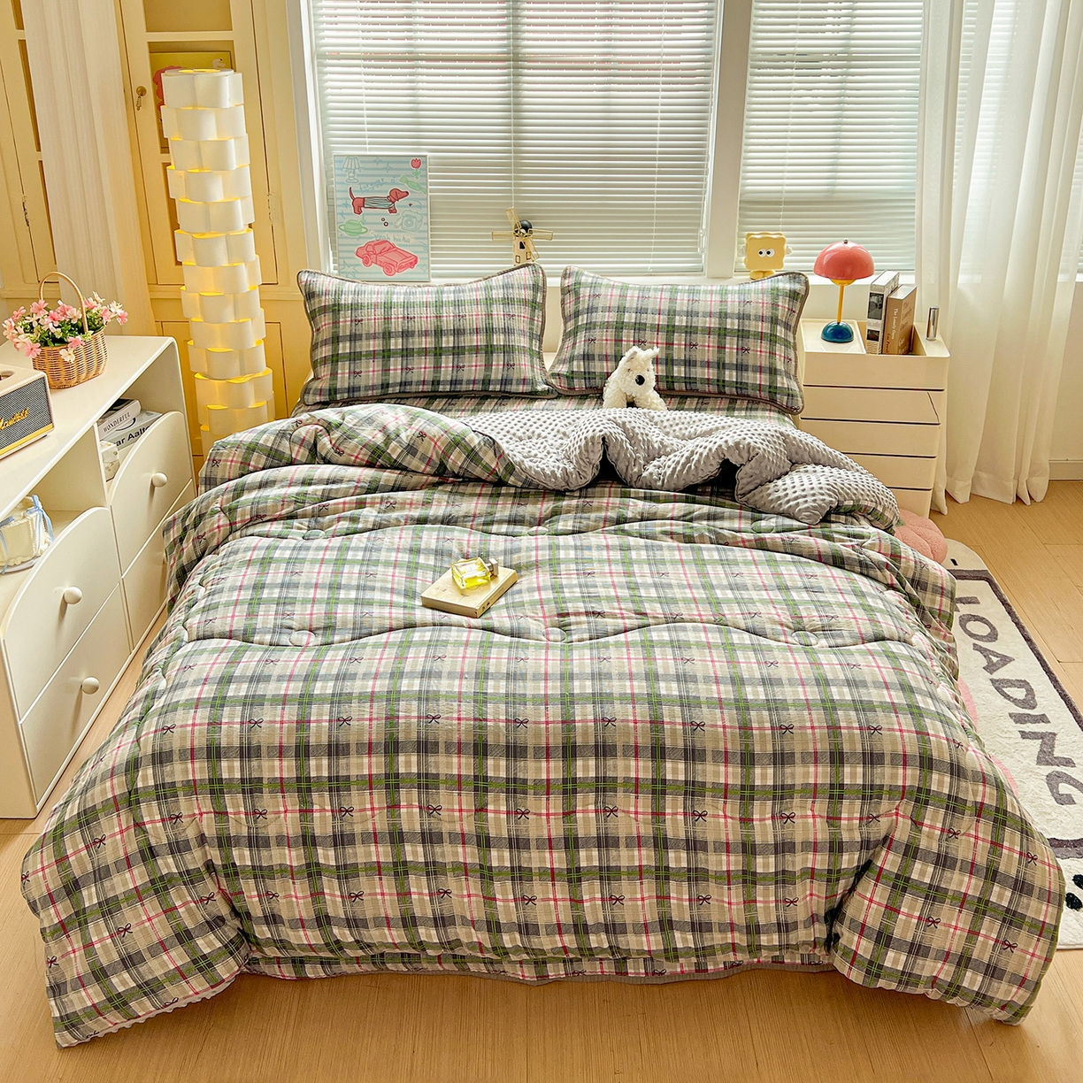 91家纺网 家纺一手货源 找家纺 优选 2025新款木棉双层纱ins少女心可爱加厚豆豆冬被四件套床盖三件套暖梦小红书推荐 绿色条格