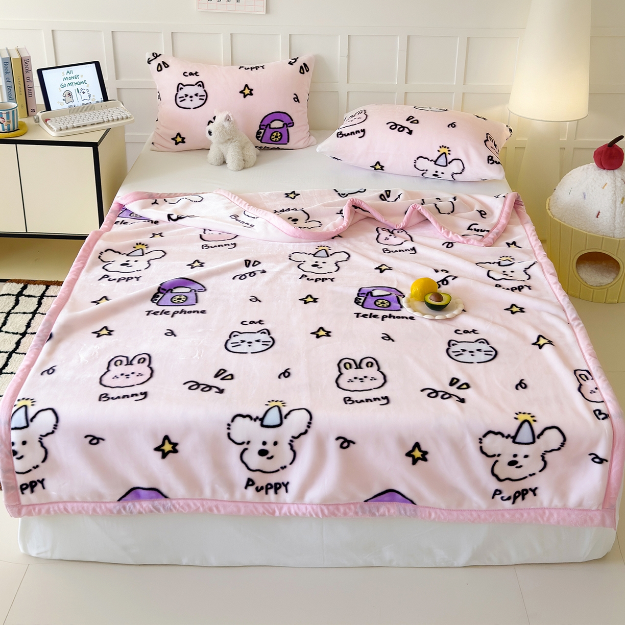 91家纺网 家纺一手货源 找家纺 舒隅家纺 2025新款双层印花云毯毛毯毯子 晚安班尼-粉