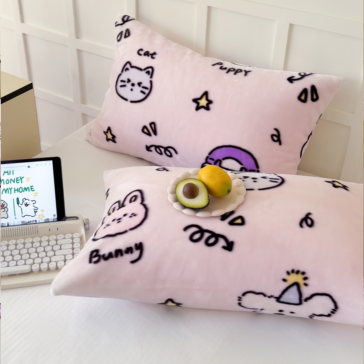 91家纺网 家纺一手货源 找家纺 舒隅家纺 2025新款双层印花云毯毛毯毯子 晚安班尼-粉