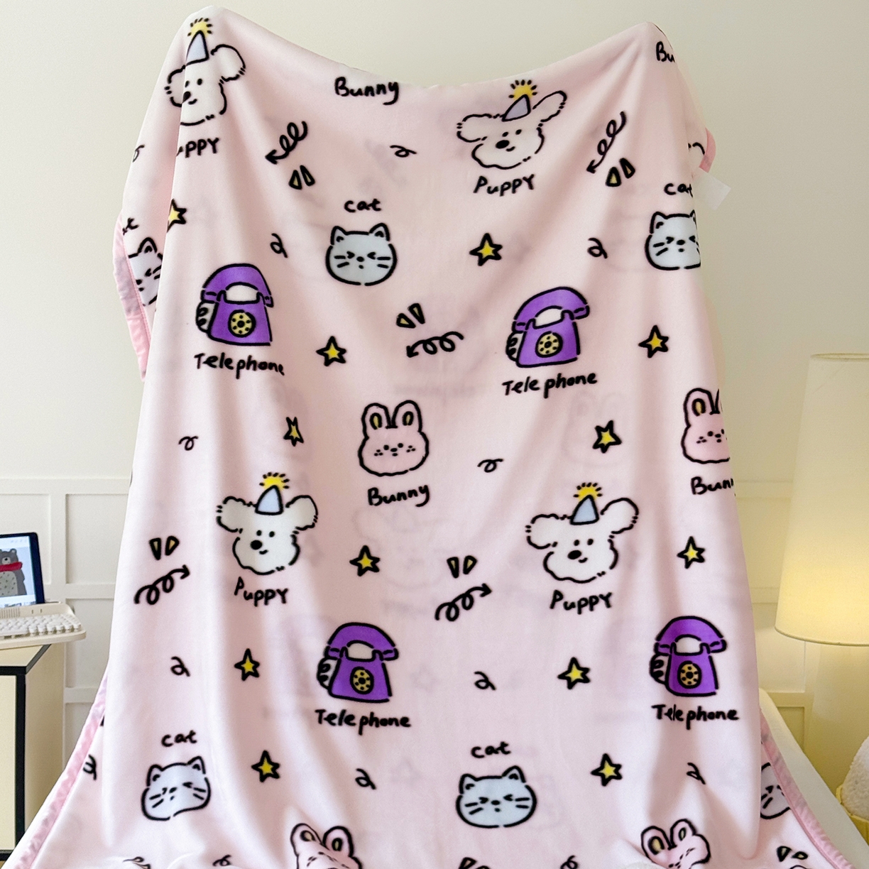 91家纺网 家纺一手货源 找家纺 舒隅家纺 2025新款双层印花云毯毛毯毯子 晚安班尼-粉