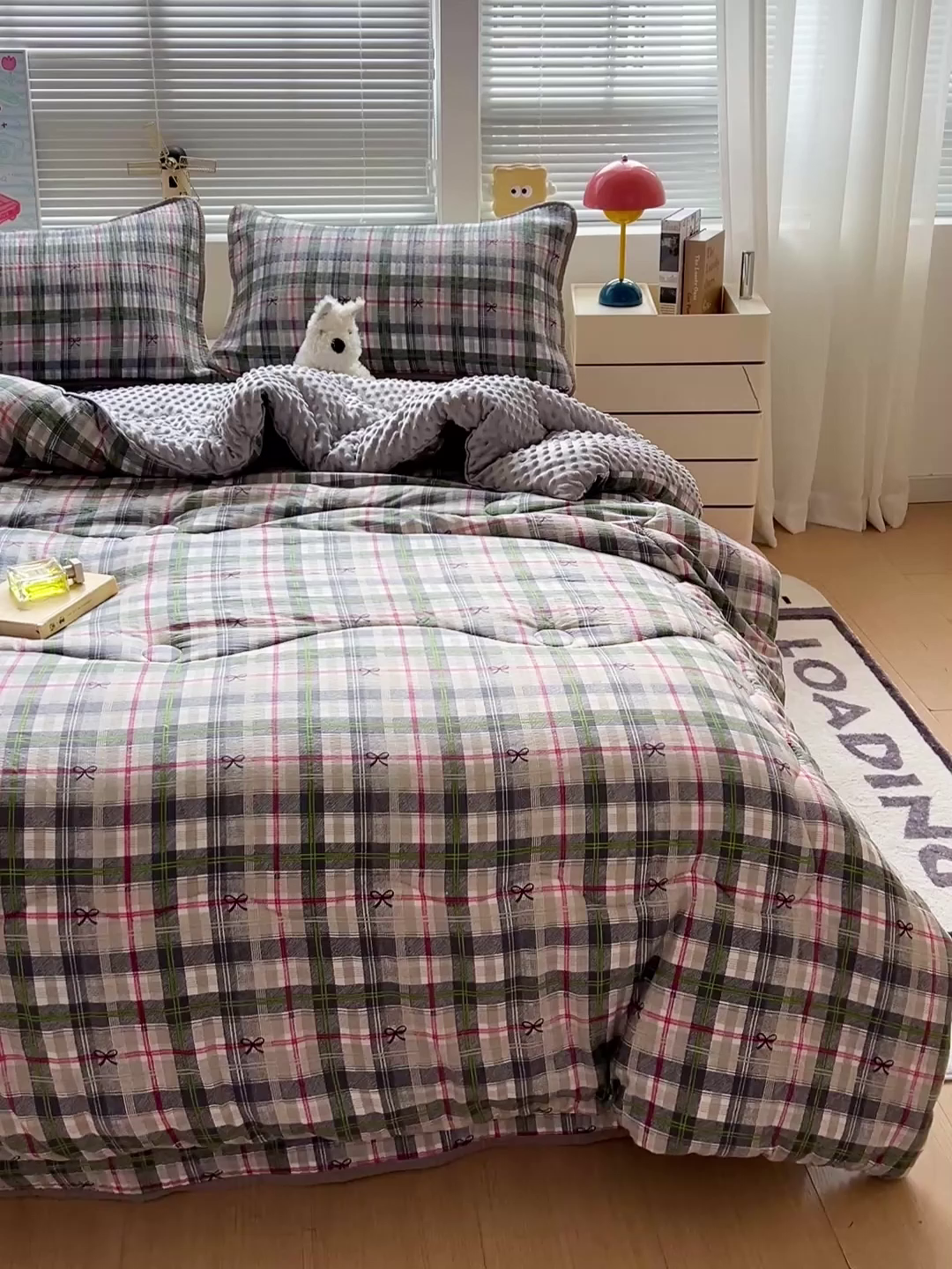 91家纺网 家纺一手货源 找家纺 优选 2025新款木棉双层纱ins少女心可爱加厚豆豆冬被四件套床盖三件套暖梦小红书推荐 绿色条格