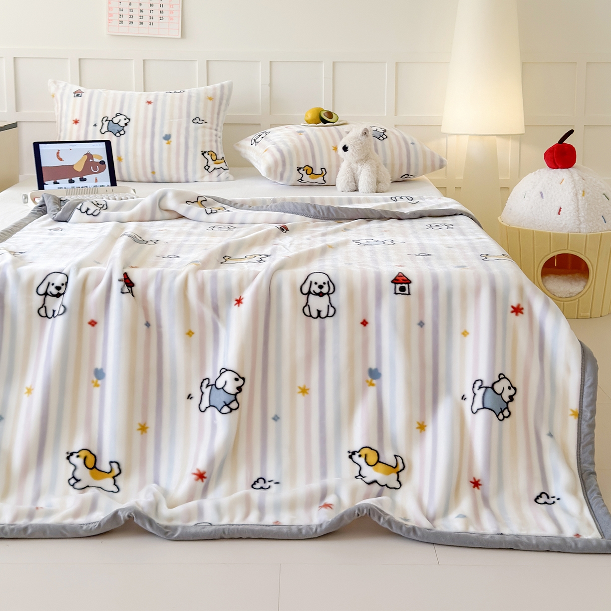 91家纺网 家纺一手货源 找家纺 舒隅家纺 2025新款双层印花云毯毛毯毯子 游园时光