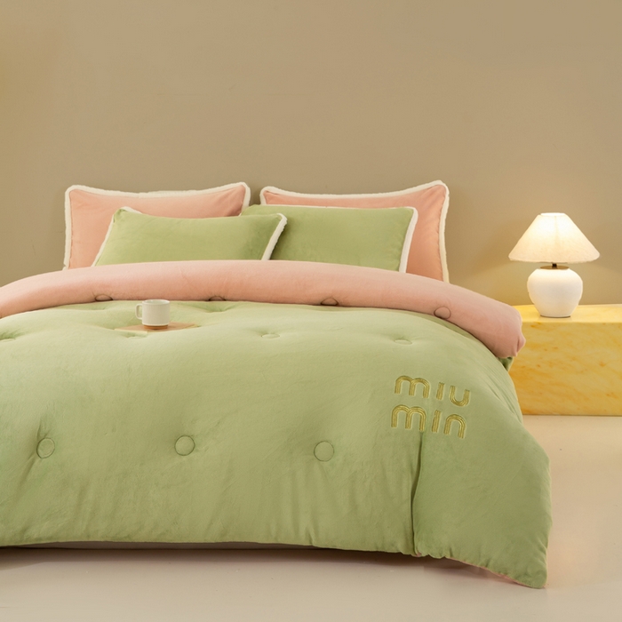 91家纺网 家纺一手货源 找家纺 梦初语 2025新款牛奶绒被子冬被冬季加厚保暖棉被宿舍单人被芯2025新款被褥（热款产品） min-绿