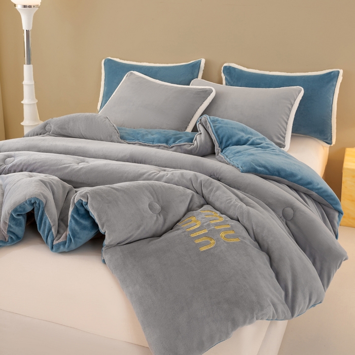 91家纺网 家纺一手货源 找家纺 梦初语 2025新款牛奶绒被子冬被冬季加厚保暖棉被宿舍单人被芯2025新款被褥（热款产品） min-灰