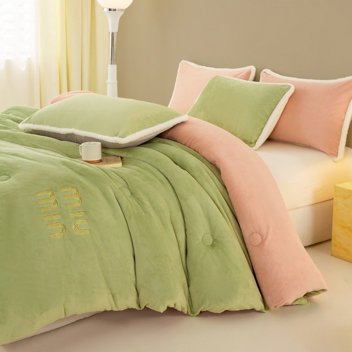 91家纺网 家纺一手货源 找家纺 梦初语 2025新款牛奶绒被子冬被冬季加厚保暖棉被宿舍单人被芯2025新款被褥（热款产品） min-绿