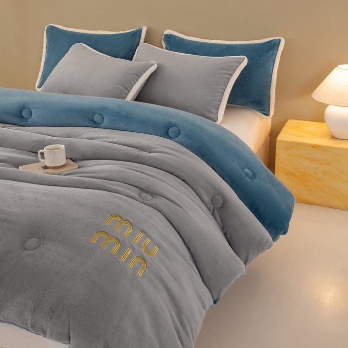 91家纺网 家纺一手货源 找家纺 梦初语 2025新款牛奶绒被子冬被冬季加厚保暖棉被宿舍单人被芯2025新款被褥（热款产品） min-灰