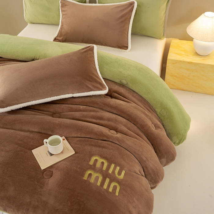 91家纺网 家纺一手货源 找家纺 梦初语 2025新款牛奶绒被子冬被冬季加厚保暖棉被宿舍单人被芯2025新款被褥（热款产品） min-棕