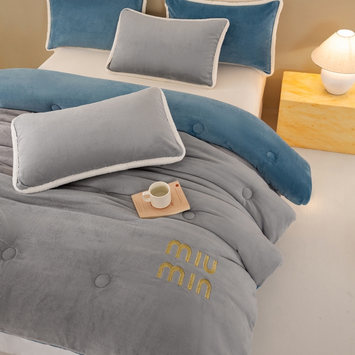 91家纺网 家纺一手货源 找家纺 梦初语 2025新款牛奶绒被子冬被冬季加厚保暖棉被宿舍单人被芯2025新款被褥（热款产品） min-灰