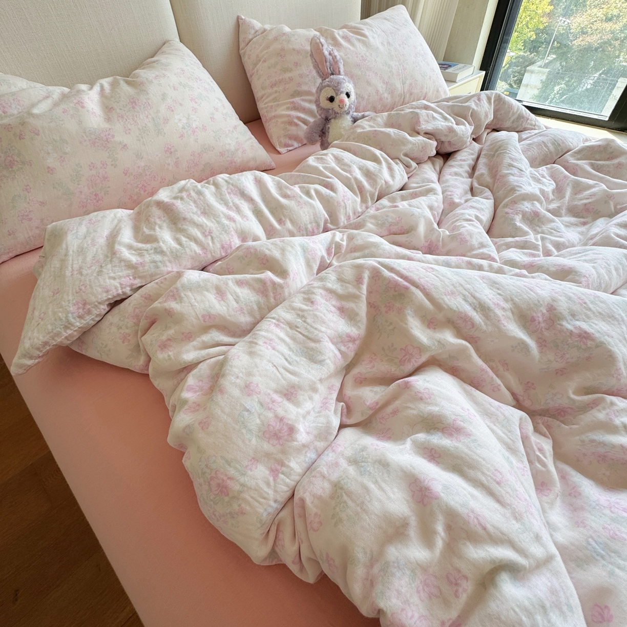 91家纺网 家纺一手货源 找家纺 8+8 2025新款全棉A类母婴级抗菌有氧全棉双层纱亲肤全棉小清新印花三件套四件套 简约款-爱丽丝