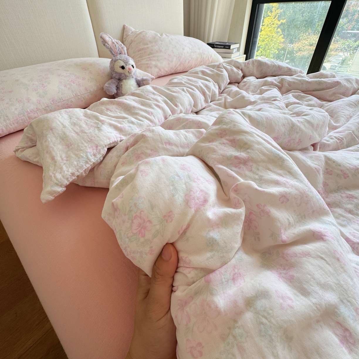 91家纺网 家纺一手货源 找家纺 8+8 2025新款全棉A类母婴级抗菌有氧全棉双层纱亲肤全棉小清新印花三件套四件套 简约款-爱丽丝