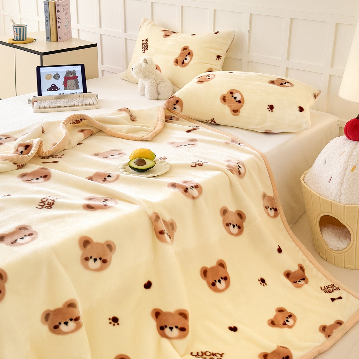 91家纺网 家纺一手货源 找家纺 舒隅家纺 2025新款双层印花云毯毛毯毯子 可爱小熊