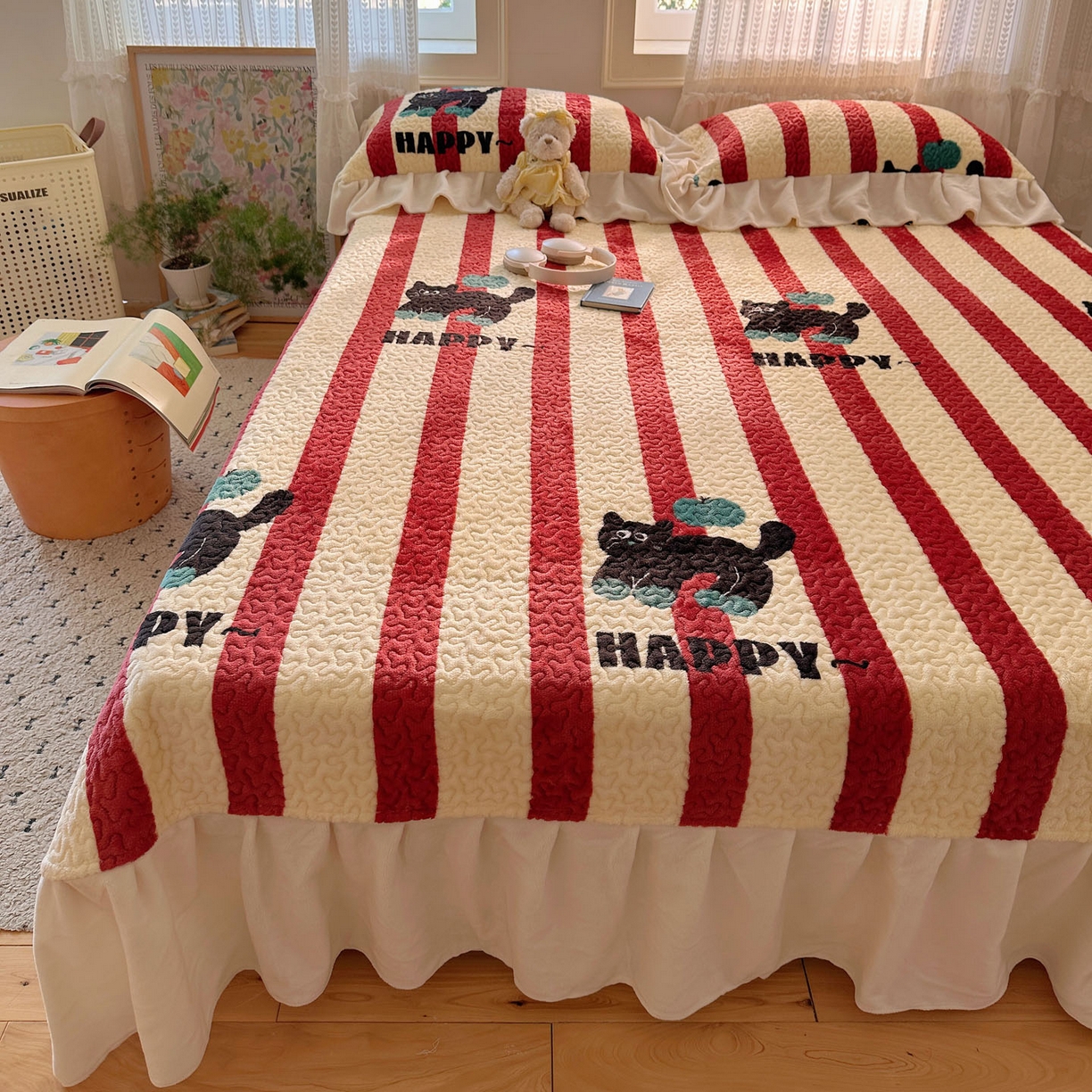 红嘴企鹅 2025新款花边加厚牛奶绒单品床盖单件床盖三件套 平安猫