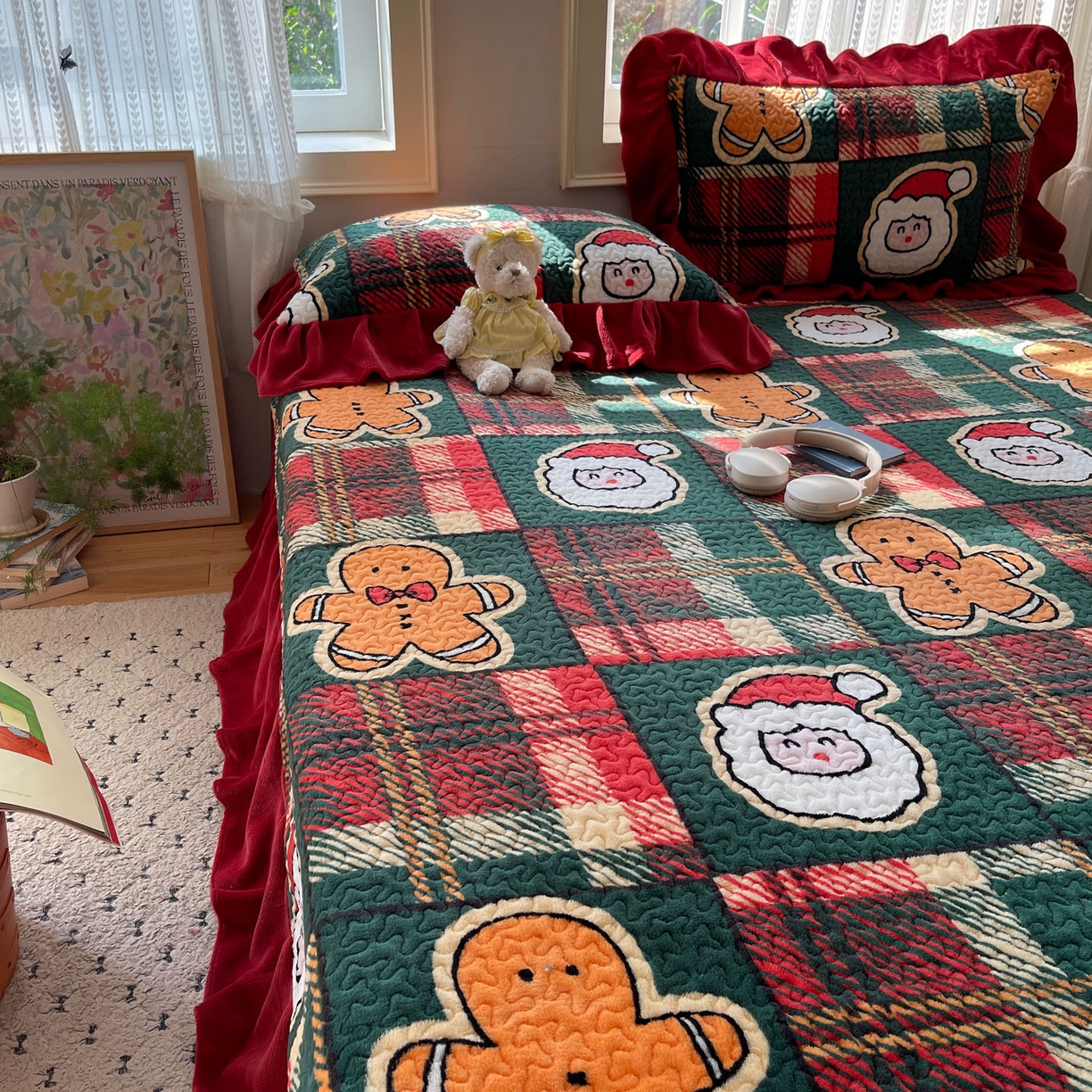 91家纺网 家纺一手货源 找家纺 红嘴企鹅 2025新款花边加厚牛奶绒单品床盖单件床盖三件套 圣诞老人