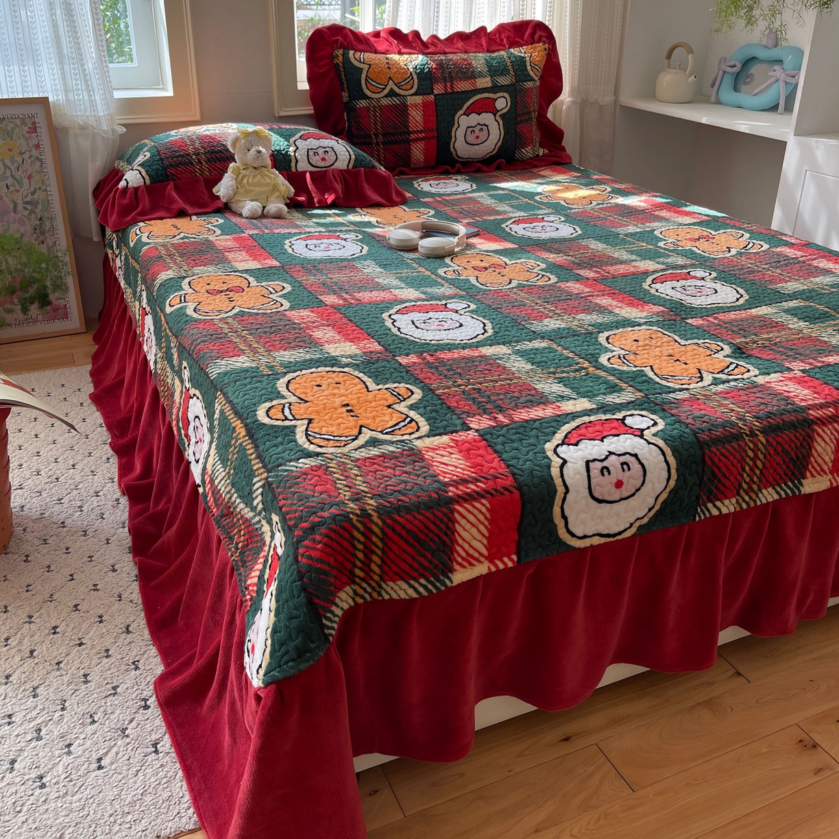 91家纺网 家纺一手货源 找家纺 红嘴企鹅 2025新款花边加厚牛奶绒单品床盖单件床盖三件套 圣诞老人