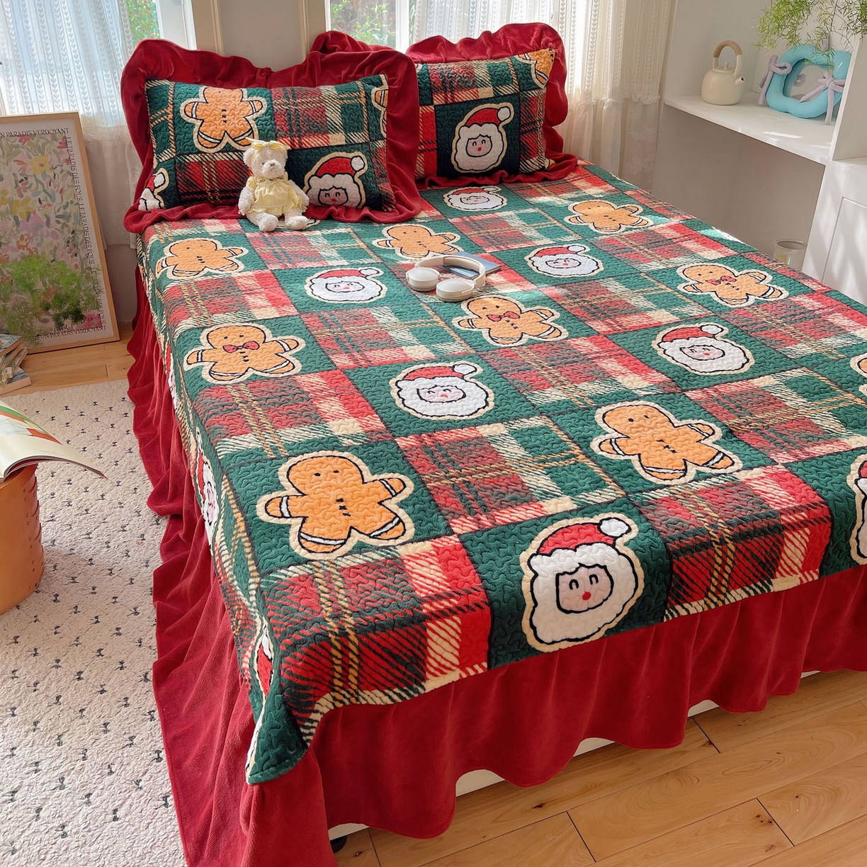 91家纺网 家纺一手货源 找家纺 红嘴企鹅 2025新款花边加厚牛奶绒单品床盖单件床盖三件套 圣诞老人