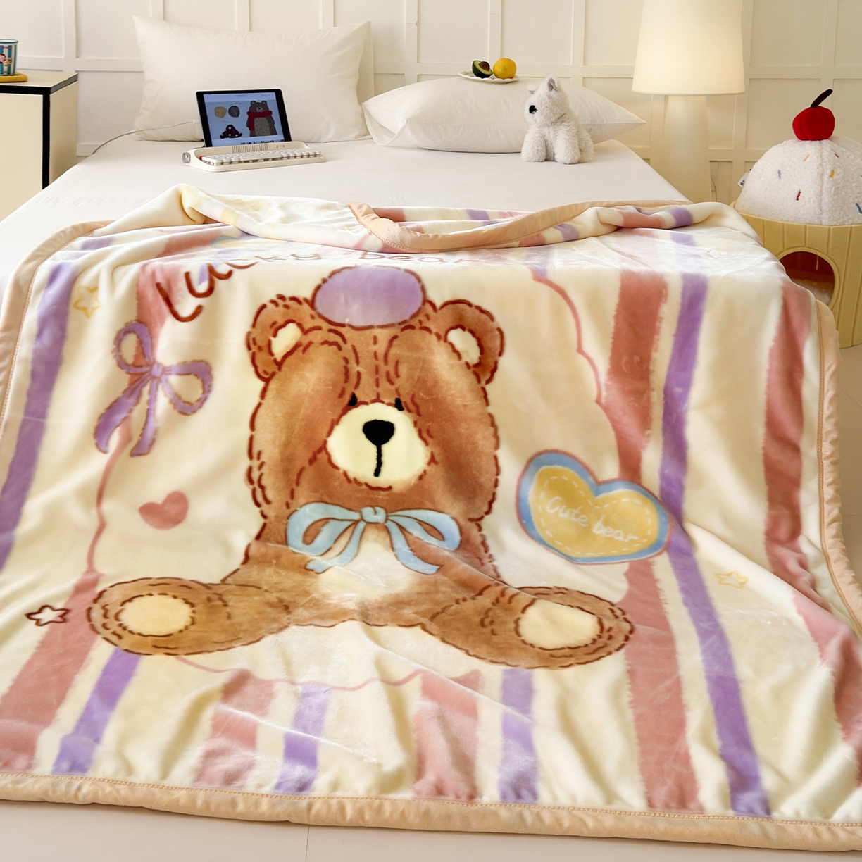 91家纺网 家纺一手货源 找家纺 舒隅家纺 2025新款大版印花云毯毛毯毯子 小熊日记