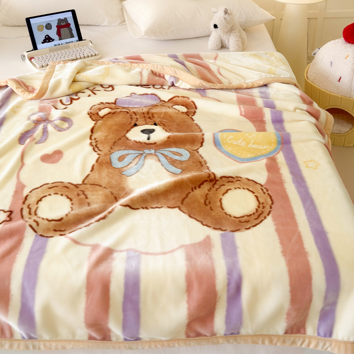 91家纺网 家纺一手货源 找家纺 舒隅家纺 2025新款大版印花云毯毛毯毯子 小熊日记