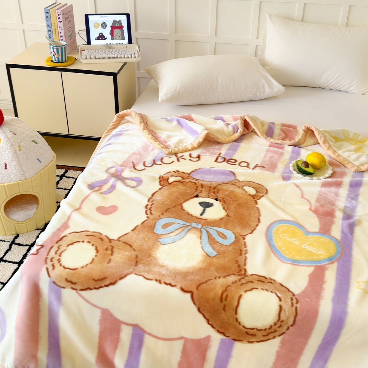 91家纺网 家纺一手货源 找家纺 舒隅家纺 2025新款大版印花云毯毛毯毯子 小熊日记