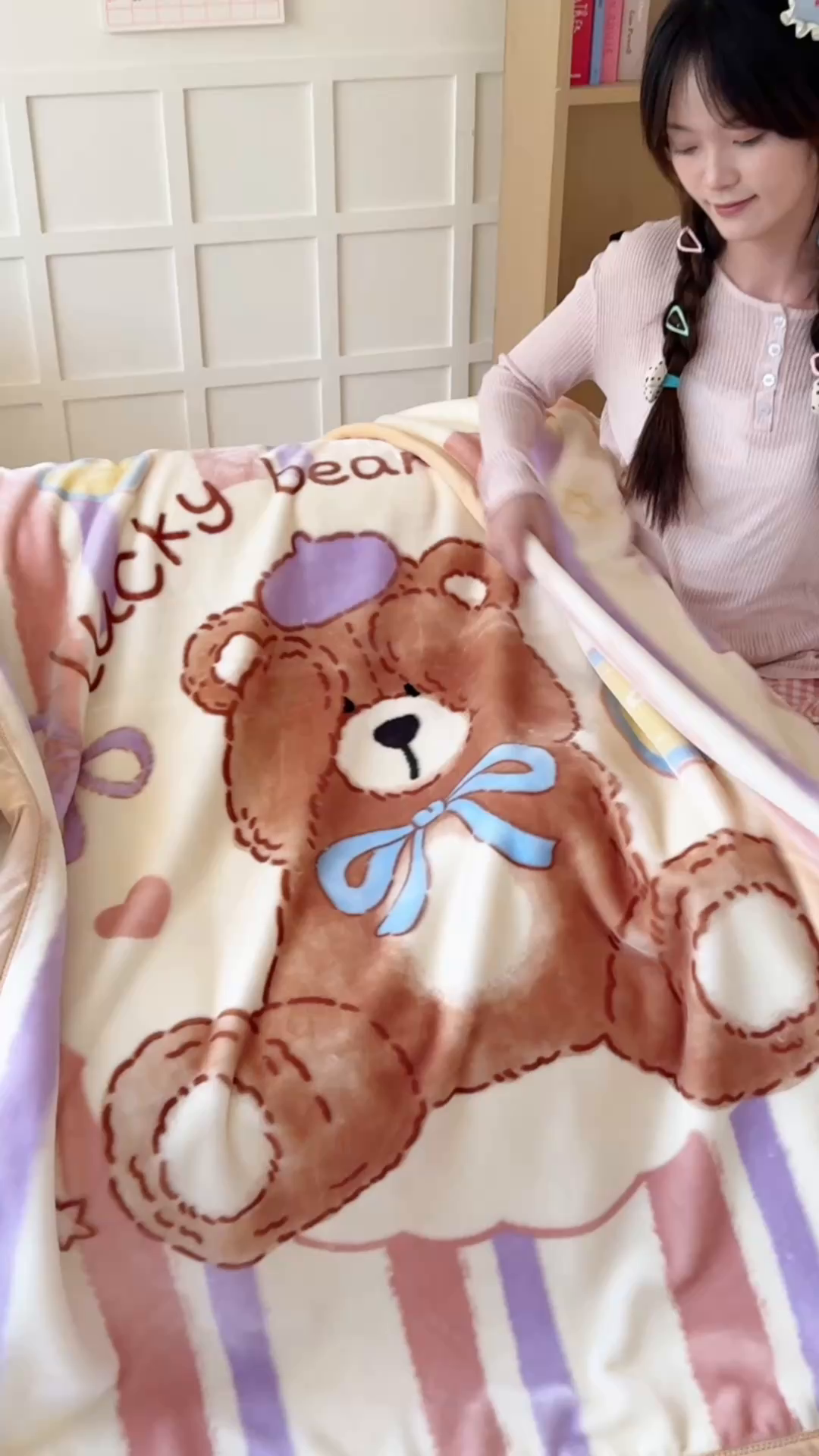 91家纺网 家纺一手货源 找家纺 舒隅家纺 2025新款大版印花云毯毛毯毯子 小熊日记