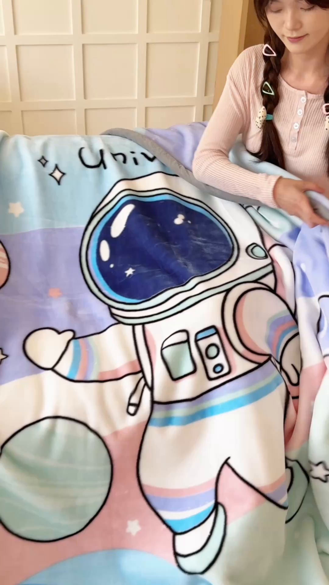 91家纺网 家纺一手货源 找家纺 舒隅家纺 2025新款大版印花云毯毛毯毯子 小小太空人