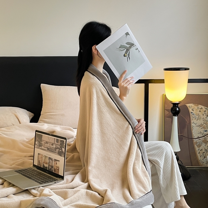 91家纺网 家纺一手货源 找家纺 欧邦 2025新款加厚牛奶绒毛毯多功能盖毯毯子-素颜系列 素颜-卡其