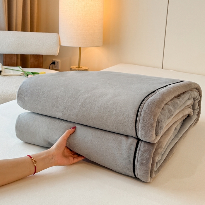 91家纺网 家纺一手货源 找家纺 欧邦 2025新款加厚牛奶绒毛毯多功能盖毯毯子-素颜系列 素颜-浅灰