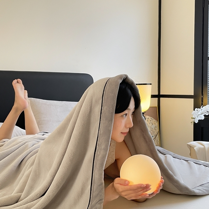 91家纺网 家纺一手货源 找家纺 欧邦 2025新款加厚牛奶绒毛毯多功能盖毯毯子-素颜系列 素颜-浅灰