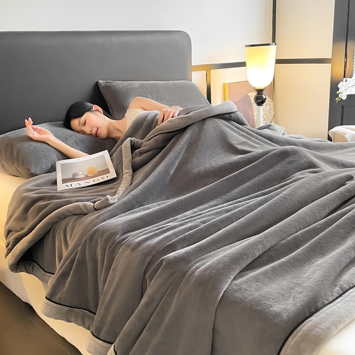 91家纺网 家纺一手货源 找家纺 欧邦 2025新款加厚牛奶绒毛毯多功能盖毯毯子-素颜系列 素颜-深灰