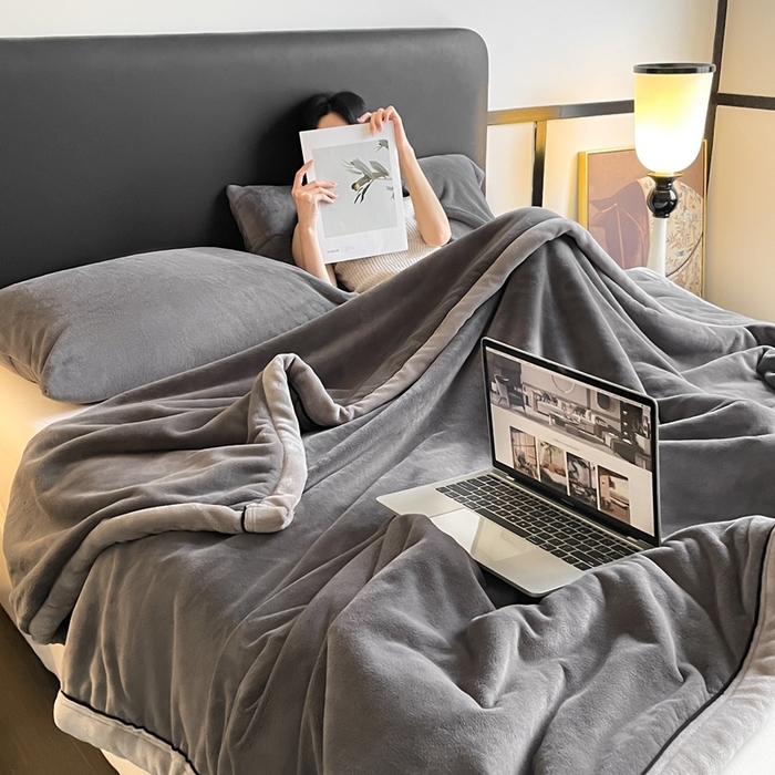 91家纺网 家纺一手货源 找家纺 欧邦 2025新款加厚牛奶绒毛毯多功能盖毯毯子-素颜系列 素颜-深灰