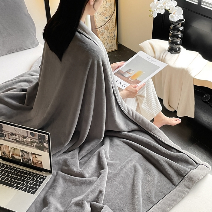 91家纺网 家纺一手货源 找家纺 欧邦 2025新款加厚牛奶绒毛毯多功能盖毯毯子-素颜系列 素颜-深灰