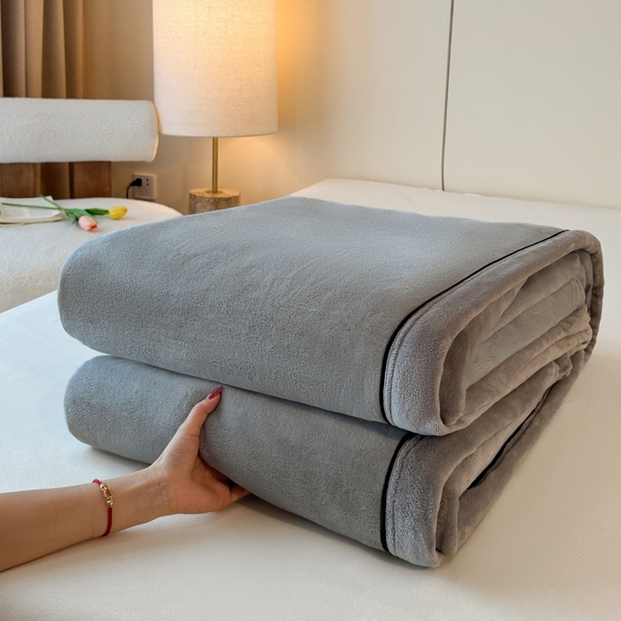 91家纺网 家纺一手货源 找家纺 欧邦 2025新款加厚牛奶绒毛毯多功能盖毯毯子-素颜系列 素颜-雾灰
