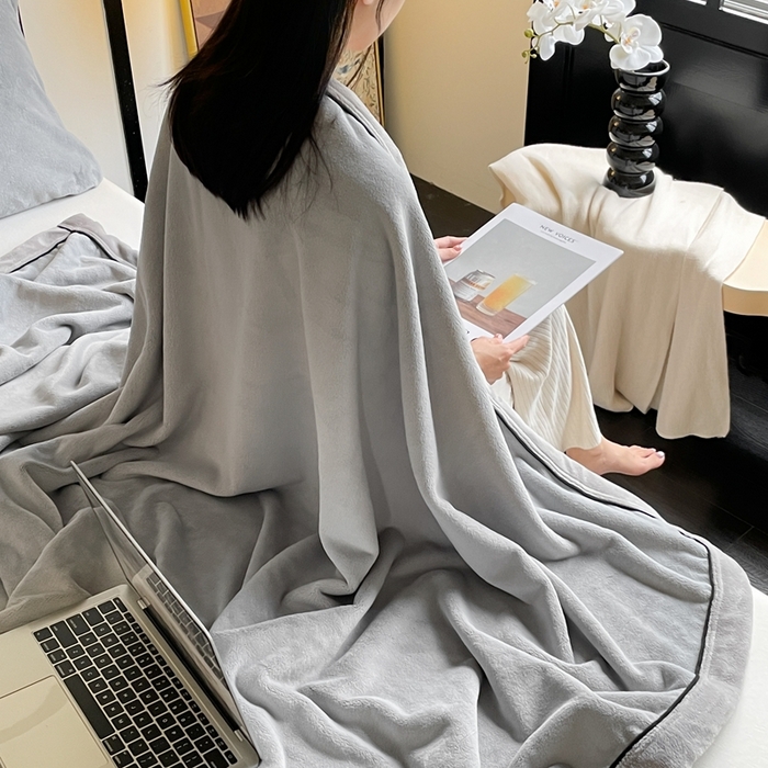 91家纺网 家纺一手货源 找家纺 欧邦 2025新款加厚牛奶绒毛毯多功能盖毯毯子-素颜系列 素颜-雾灰