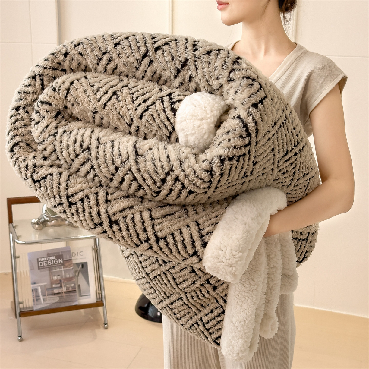 91家纺网 家纺一手货源 找家纺 （总）欧邦 2025新款提花暖阳绒羊羔绒毛毯多功能盖毯-梦境系列