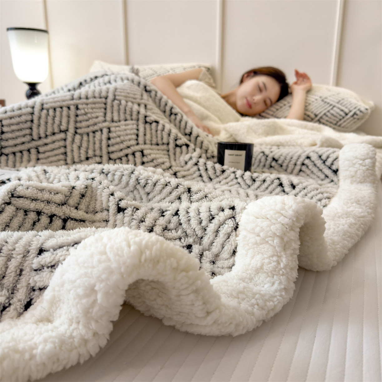 91家纺网 家纺一手货源 找家纺 欧邦 2025新款提花暖阳绒羊羔绒毛毯多功能盖毯-梦境系列 梦境-幻白