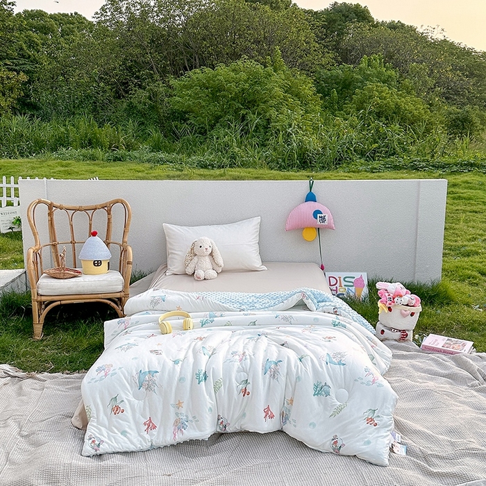 91家纺网 家纺一手货源 找家纺 小芽家居 2025新款儿童睡袋防踢被 深海熊游记