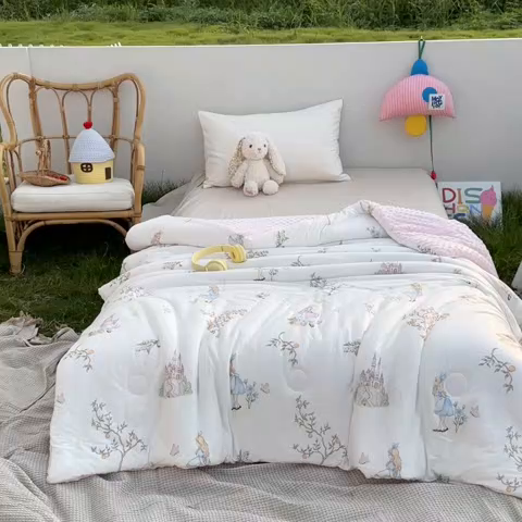 91家纺网 家纺一手货源 找家纺 小芽家居 2025新款A类豆豆被 甜梦小被-白