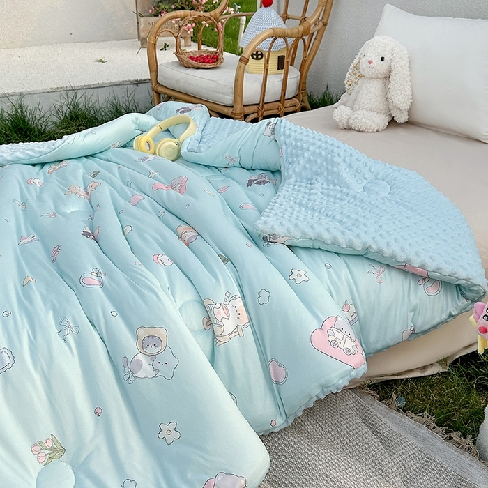 91家纺网 家纺一手货源 找家纺 小芽家居 2025新款A类豆豆被 甜梦小被-蓝