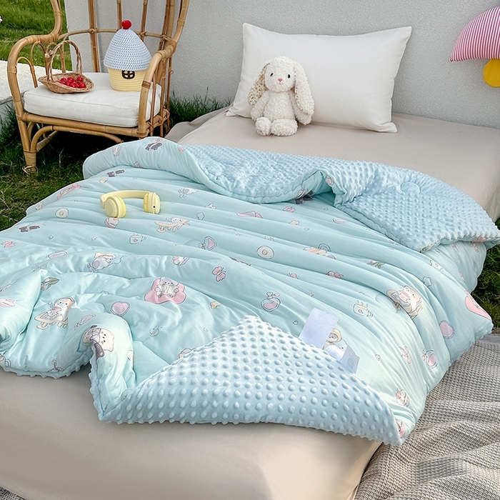 91家纺网 家纺一手货源 找家纺 小芽家居 2025新款A类豆豆被 甜梦小被-蓝