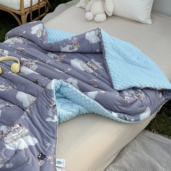 91家纺网 家纺一手货源 找家纺 小芽家居 2025新款A类豆豆被 星夜童话