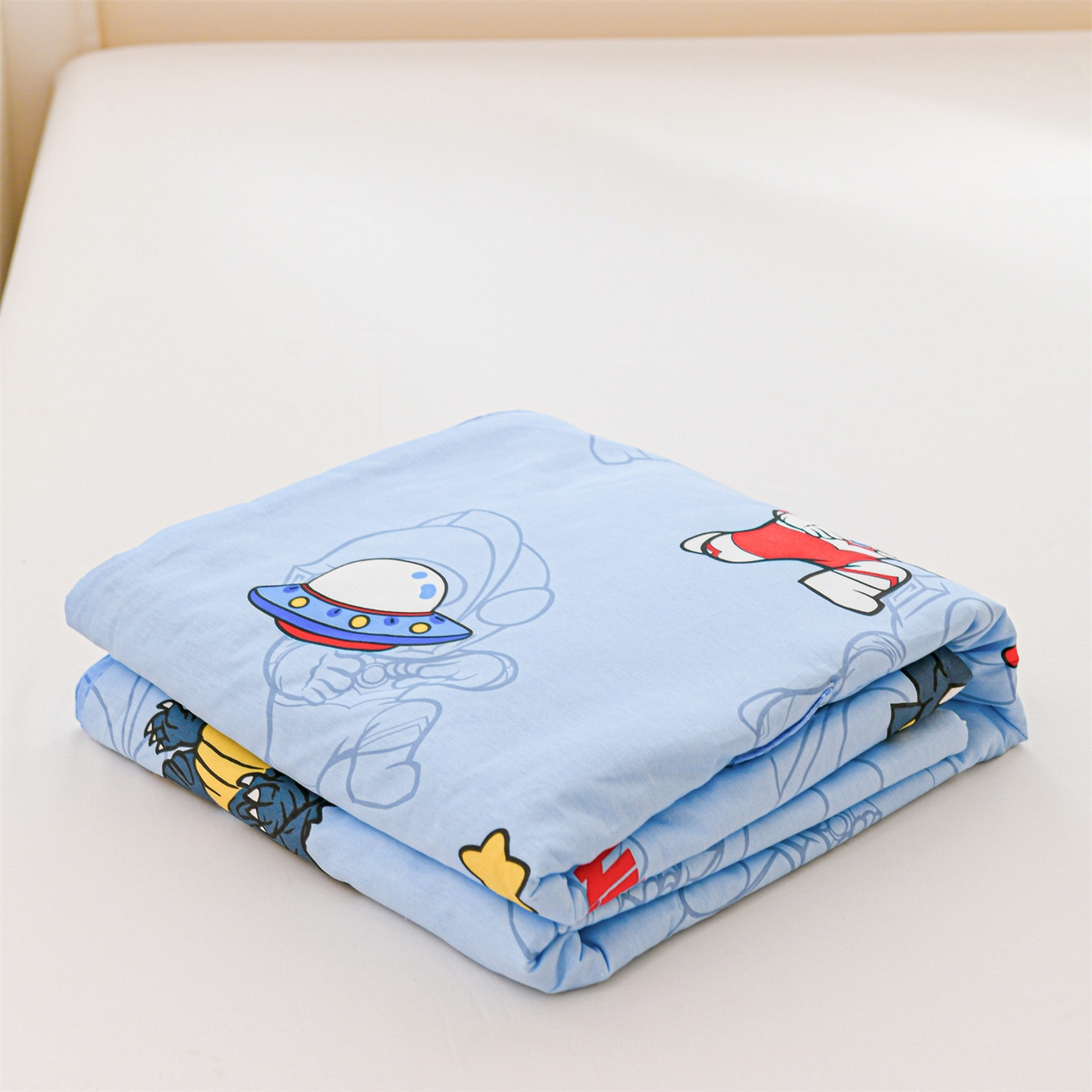 91家纺网 家纺一手货源 找家纺 名兮家居 2025新款正版授权全棉纯棉儿童护肚防踢睡袋 防踢被-奥特勇士