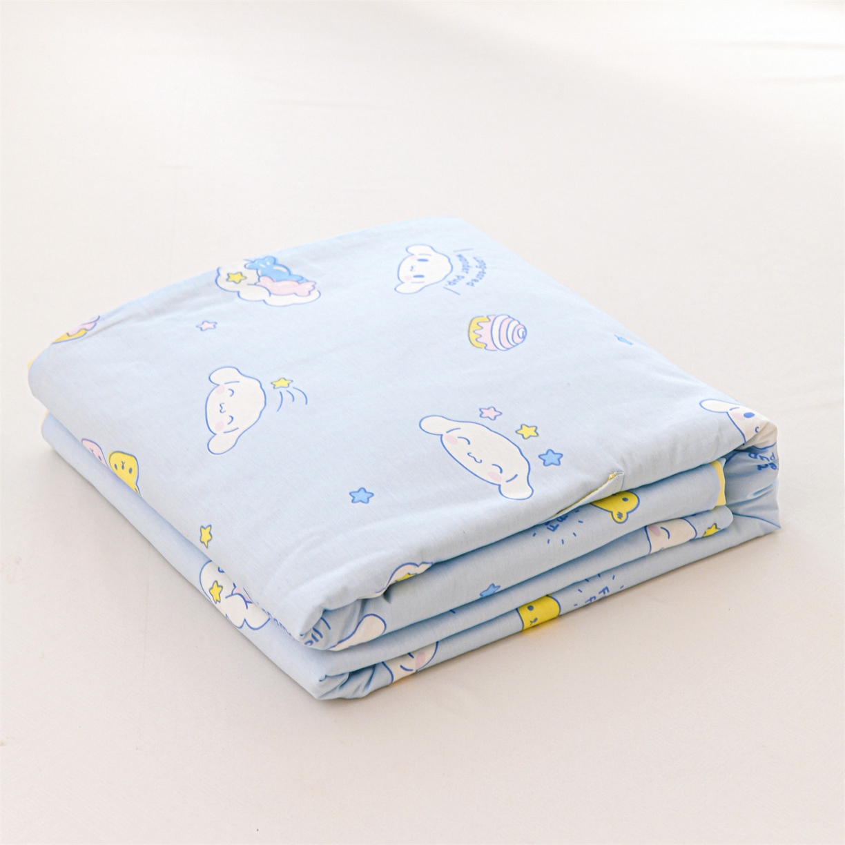 91家纺网 家纺一手货源 找家纺 名兮家居 2025新款正版授权全棉纯棉儿童护肚防踢睡袋 防踢被-蛋糕玉桂狗