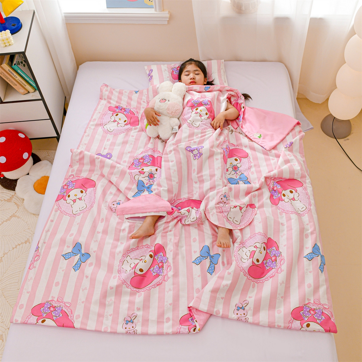 91家纺网 家纺一手货源 找家纺 名兮家居 2025新款正版授权全棉纯棉儿童护肚防踢睡袋 防踢被-竖条美乐蒂