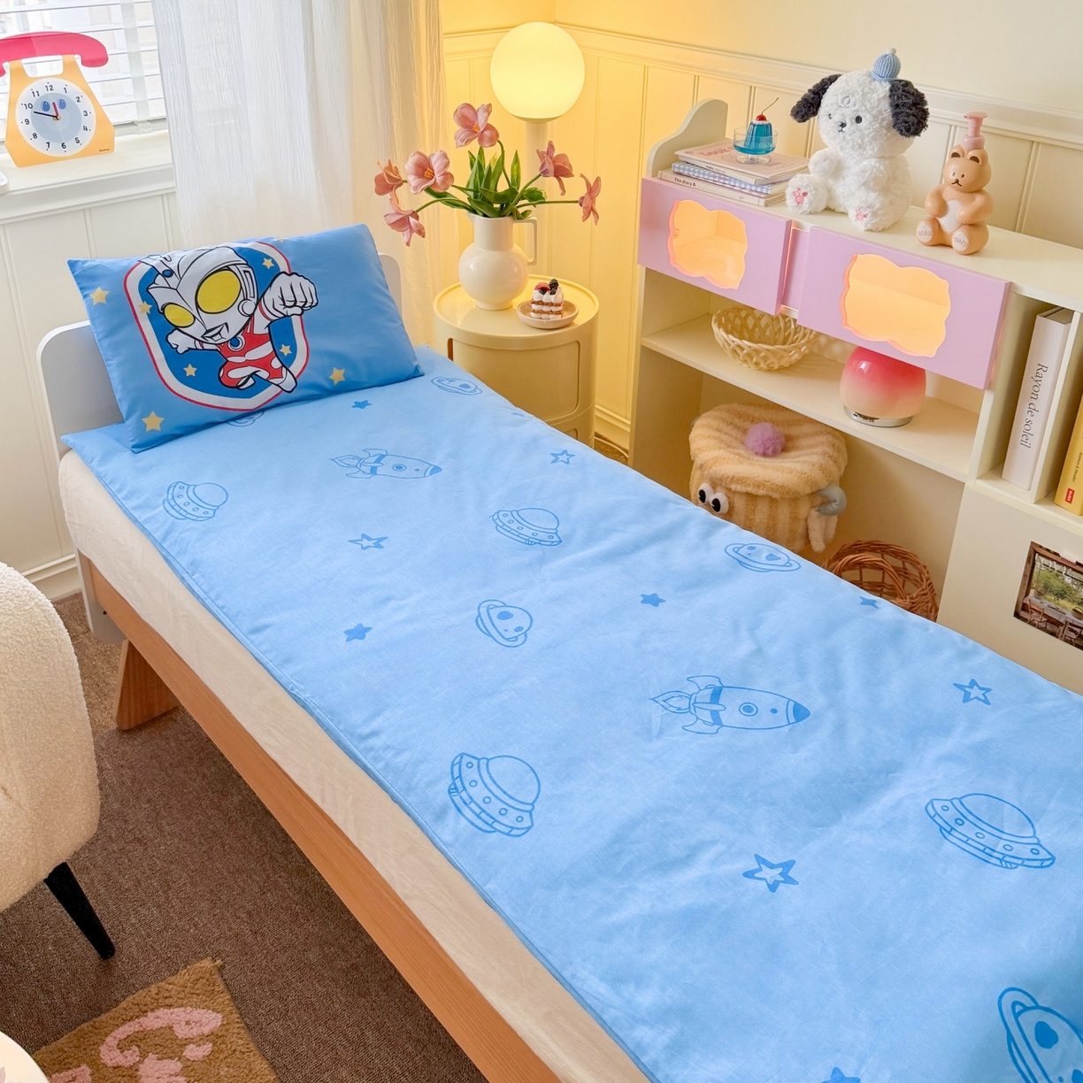 91家纺网 家纺一手货源 找家纺 名兮家居 2025新款全棉大版经典奥特曼幼儿园儿童套件【含防伪标】 奥特曼出击