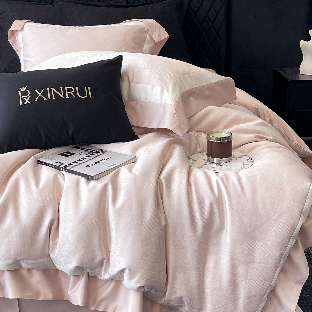 91家纺网 家纺一手货源 找家纺 馨蕊家居 2025秋冬新品高精密提花系列-棉-流金岁月（会员-20）劵后控价不低于399/419 流金岁月-初夏粉