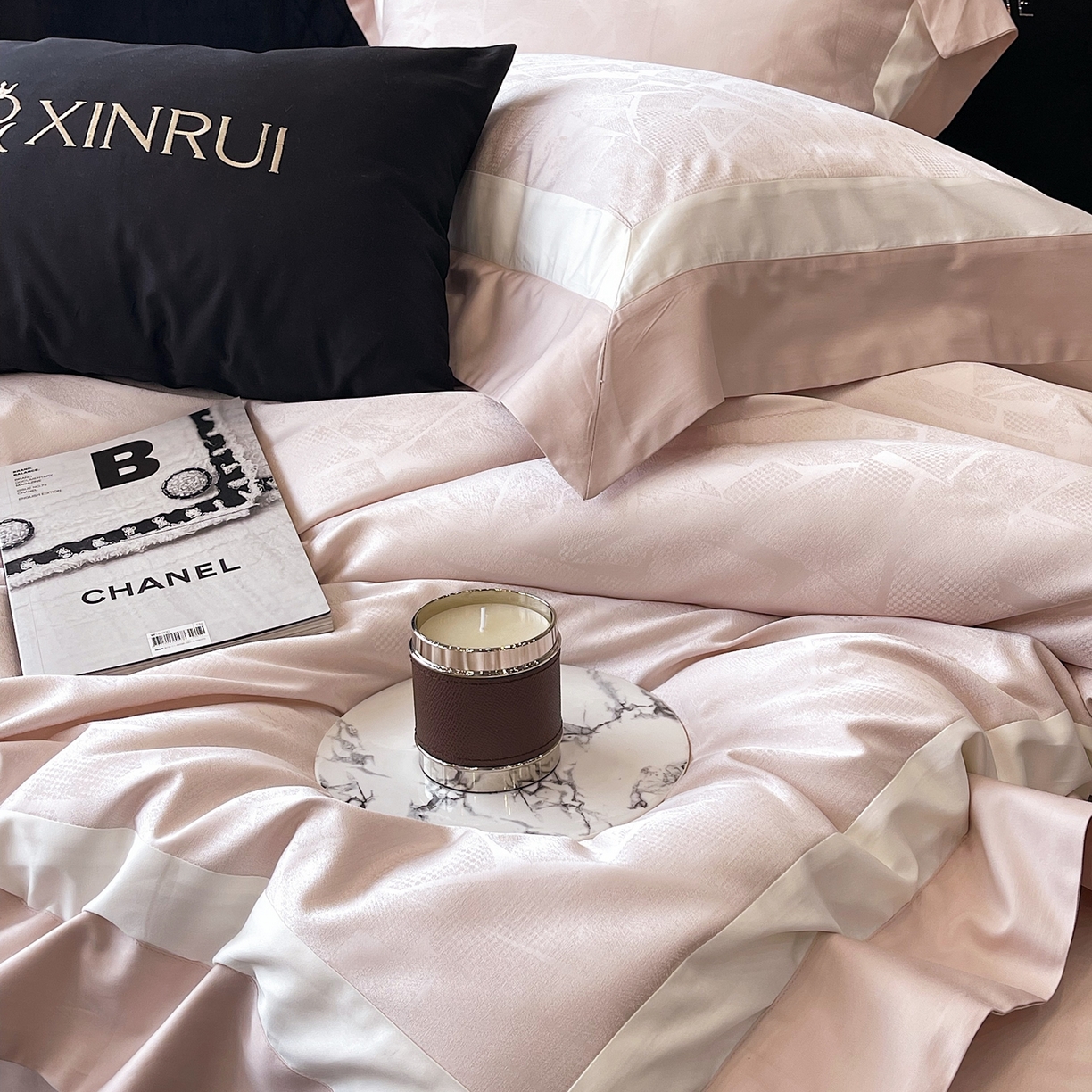 91家纺网 家纺一手货源 找家纺 馨蕊家居 2025秋冬新品高精密提花系列-棉-流金岁月（会员-20）劵后控价不低于399/419 流金岁月-初夏粉