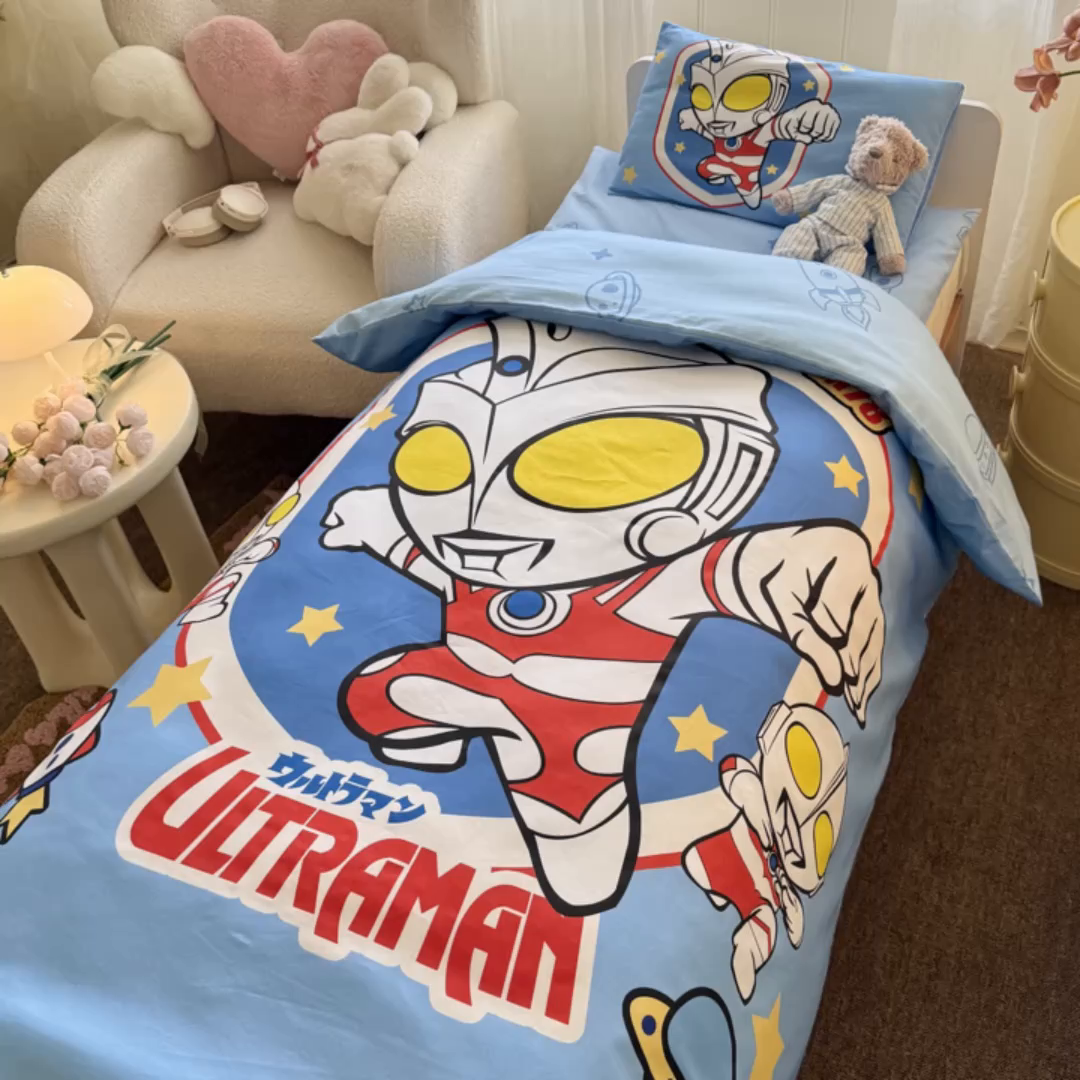 91家纺网 家纺一手货源 找家纺 名兮家居 2025新款全棉大版经典奥特曼幼儿园儿童套件【含防伪标】 奥特曼出击